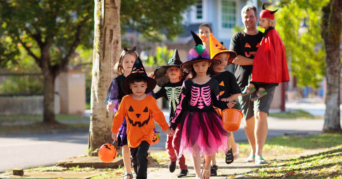 Safe Halloween Tips for Kids' Safety During TrickorTreating